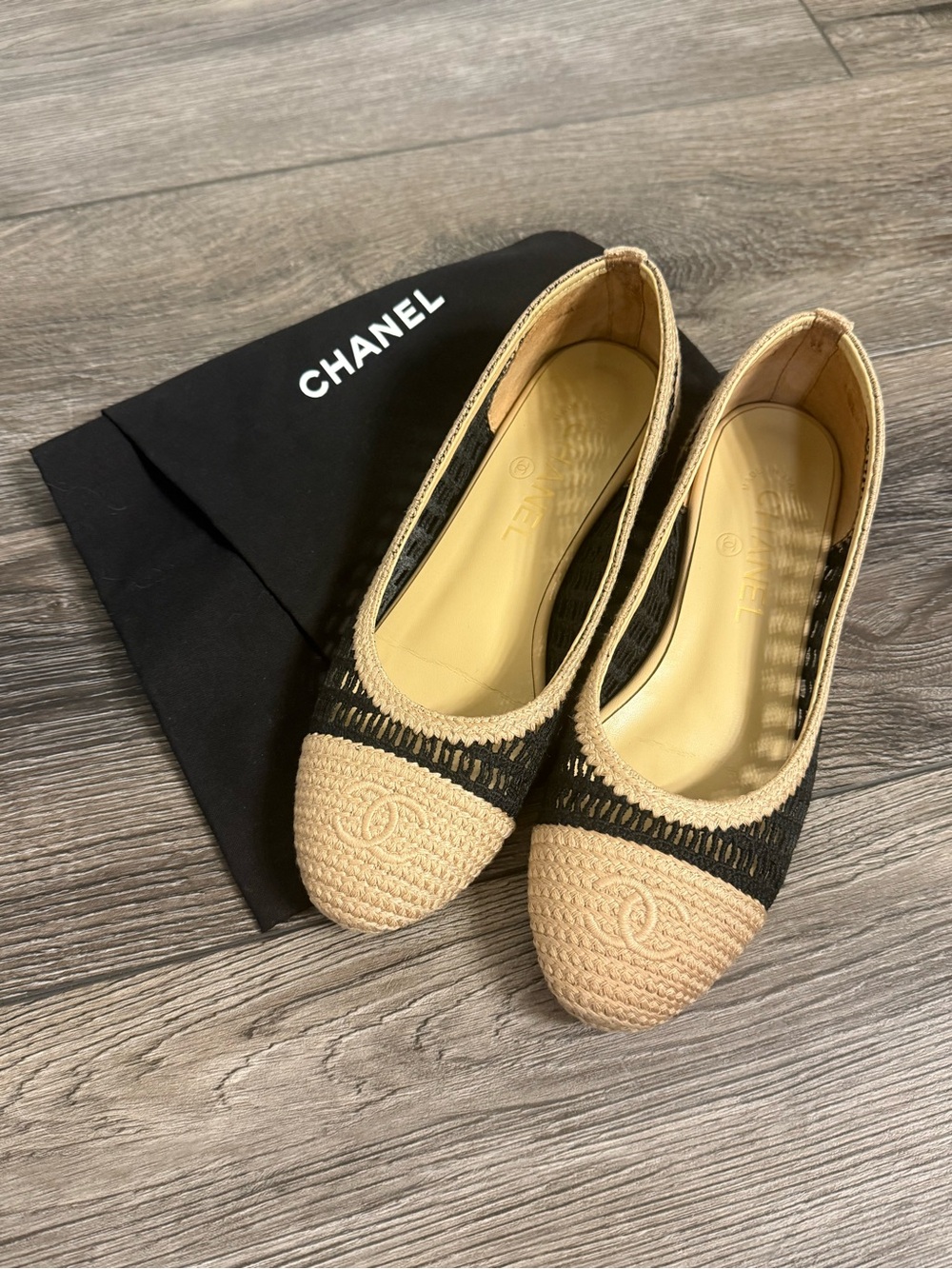 Chanel Beige and Black Raffia Cap Toe Ballet Flat - 36C - Picture 12 of 12